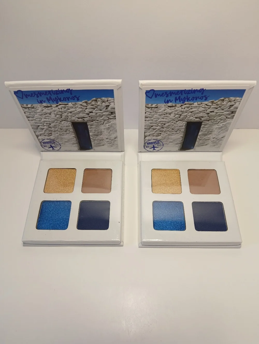 BH Cosmetics Travel Series Mesmerizing in Mykonos Eyeshadow Quad 5.5 G | 0.19 OZ - Picture 2 of 5